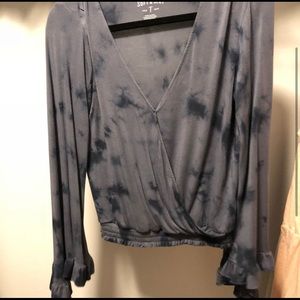 AMERICAN EAGLE BELL SLEEVE TOP